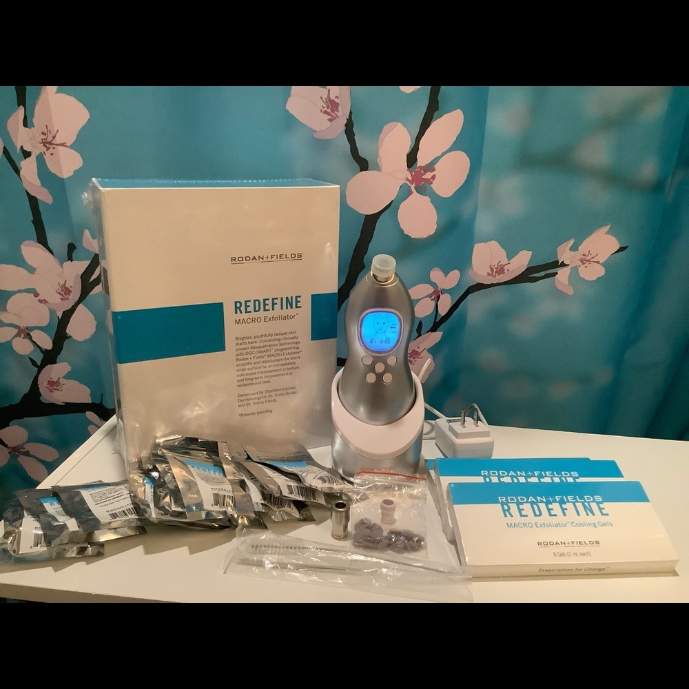 Rodan Fields Macro Exfoliator Dermabrasion Bundle
